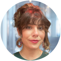 Laura Capone Headshot