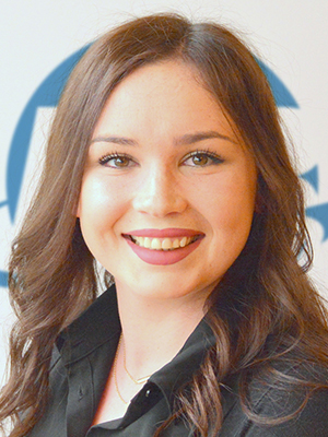 Brooke Kennedy Headshot Brooke Kennedy Headshot